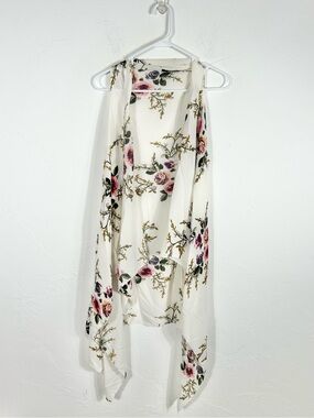 Janice White Floral Chiffon Kimono Vest Draped Open Front Sleeveless Cardigan